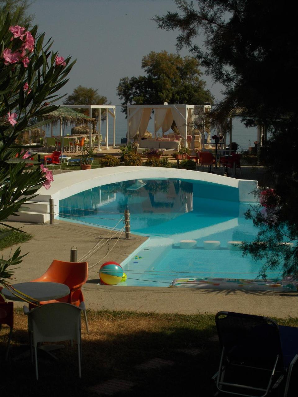 Hippokratis Apartments Gerani  エクステリア 写真